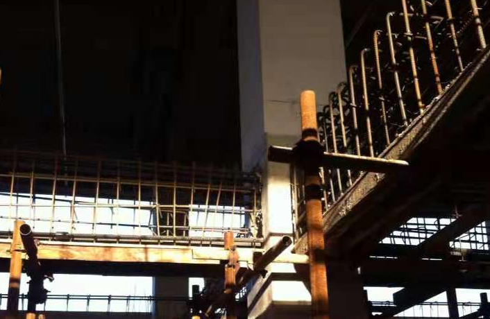 河南一厂房梁柱截面加大施工